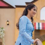 Deepthi Sunaina Instagram - Fall in love with LEARNING. 🫂❤️ #deepthisunaina . . . . . 👗: @navya.marouthu 📸: @landscapephotography19 Location: @nstudios_prewedding