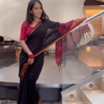 Deepthi Sunaina Instagram - Feel the feel. ☺️ #deepthisunaina . . . . . Outfit: @kulkarni_sisters