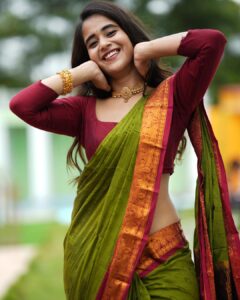 Deepthi Sunaina Instagram - 💚♥️ . . . . . Outfit: @kulkarni_sisters 📸 : @thehashtag_photography Location: @mrandmrsstudiohyd MUA: @panduchalapati