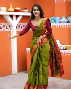 Deepthi Sunaina Instagram - 💚♥️
.
.
.
.
.
Outfit: @kulkarni_sisters 
📸 : @thehashtag_photography 
Location: @mrandmrsstudiohyd
MUA: @panduchalapati
