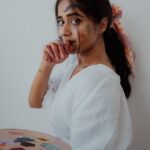 Deepthi Sunaina Instagram - Creativity takes courage. 🫂 #deepthisunaina . . . . . 📸: @rohitnagsai Concept and styling:@srikrupa.saggam #deepthisunaina