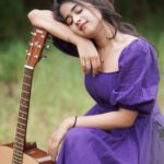 Deepthi Sunaina Instagram - You remember who you were, before the world told you who to be? 🙃👀 #deepthisunaina . . . . Outfit: @navya.marouthu 📸: @jus_sonu