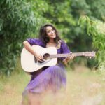 Deepthi Sunaina Instagram - You remember who you were, before the world told you who to be? 🙃👀 #deepthisunaina . . . . Outfit: @navya.marouthu 📸: @jus_sonu