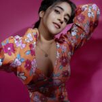 Deepthi Sunaina Instagram – If it makes you happy, it’s not a waste of time. ❤️🫂 
#deepthisunaina
.
.
.
.
.
.
📸: @saikrishna.gunti 
MUA: @panduchalapati 
Hair: @vicky_hairstylist_official