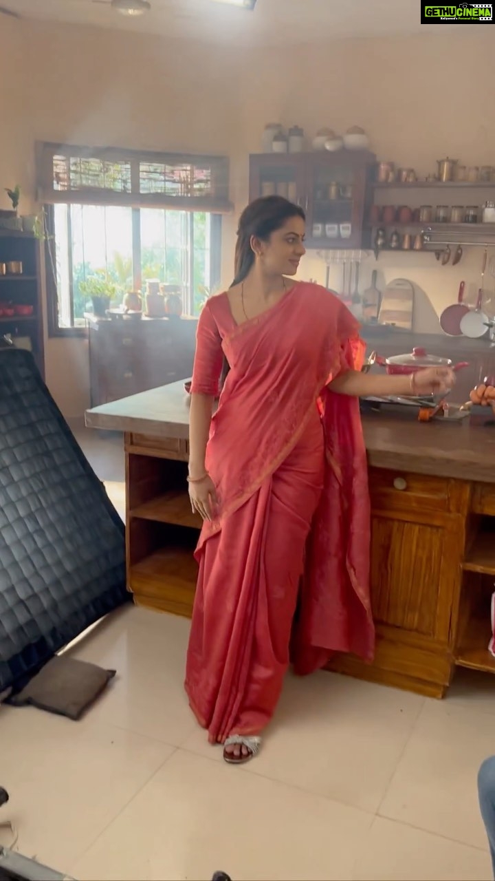 Delna Davis Instagram - BTS of @cardiaoil #addfilm Working with such an incredibly talented and passionate team, led by our exceptional director, @balasubramanianbabushankar has been an experience that has left an indelible mark on me.