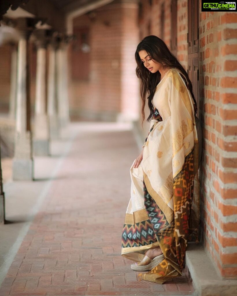 Delna Davis Instagram - The timeless charm of Kerala sarees. 🌾 #classicelegance #onam2023 #onam