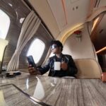 Devi Sri Prasad Instagram - My FAVOURITE LOUNGE on EMIRATES Flight.. COFFEE in the CLOUDS ☕️ ⛅️🎶😎 On my way back from USA to INDIA , after a Super Duper Successful TOUR !! 😍❤️🙏🏻🎶 #DSPOoAntavaTourUSA @emirates always Rocks !! 🤟🏻 @sagar_singer @singergeethamadhuri @vedalahemachandra @prudvichandra @indravathi__chauhan @rita.thyagarajan @imoney106 @sureshkumartaaddi @amritha.ram @iammangli @itsme_anasuya @peoplemediafactory @ujwal_kasthala @itsmounima @tanaconference2023 @bata.events @mbliveevents @seattlesreekanth @vishwaprasad.tg @deepapais @sandeshshetty_usa @rudrainternational.us @tvishadances @sarakum4r @tanishabhaisare @aaryag18 @a.agarwal12 @sara_madoz @elenyart6 @sus_bf @lidiacarmonaa @zabdielnayz @angelgranado2 @andresnavarroactor @soyalvaro.romero