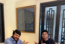 Devi Sri Prasad Instagram - HAPPIEST MUSICAL BDAY to d Evergreen , 1 & Only MEGA⭐️ Dearest @chiranjeevikonidela sir ❤️🎂🎶🎂❤️ Not Only Ur Stardom sir, Ur Love & Affection towards people is MAGNANIMOUS always🙏🏻❤️ ThankU 4 this Cute Surprise Gift.. #Burberry Glasses that day at d Breakfast dear sirr😍😎 YOU r a LIFETIME GIFT to Us🙏🏻🎶❤️ #HBDmegastarchiranjeevi @sushmitakonidela