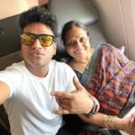 Devi Sri Prasad Instagram - Landed in DALLAS.. With MOM ! 😍 Get Ready USA.. Lets Sing , Dance & Rock Together 🕺🎶💃 See U on 2nd JULY at #NATA #DSPOoAntavaTourUSA @natausorg