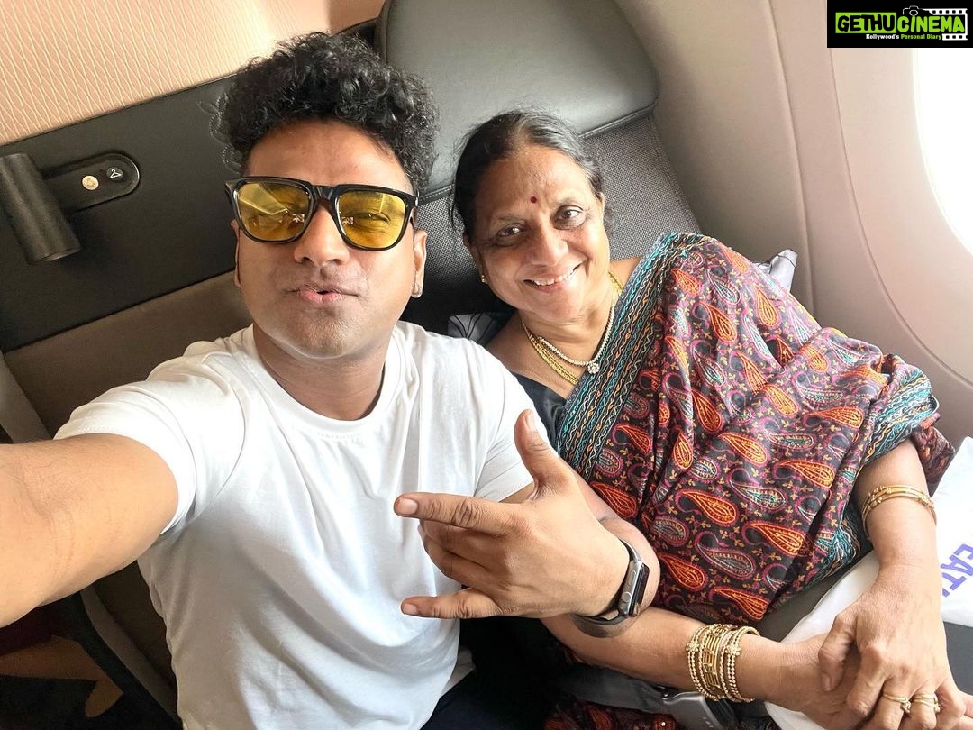 Devi Sri Prasad - 73.1K Likes - Landed in DALLAS..
With MOM ! 😍
Get Ready USA..
Lets Sing , Dance & Rock Together 🕺🎶💃
See U on 2nd JULY at #NATA
#DSPOoAntavaTourUSA
@natausorg