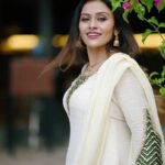 Dhanya Mary Varghese Instagram – May the spirit of Onam bless you and your family. I wish that they guide you to success in your life. Happy Onam✨

👗 : @thanzscouture
📸 : @jaasweddingphotography

#onamspecial #dhanyamaryvarghese #actress #model #dancer #biggboss #biggboss4 #biggbossmalayalamseason4 #onam #onamvibes #onamfashion #onamcelebration #onamshoot #onamshoot🎥 #festivewear #festival #kerala #keralagallery #keralafestival #trending #trendingsongs