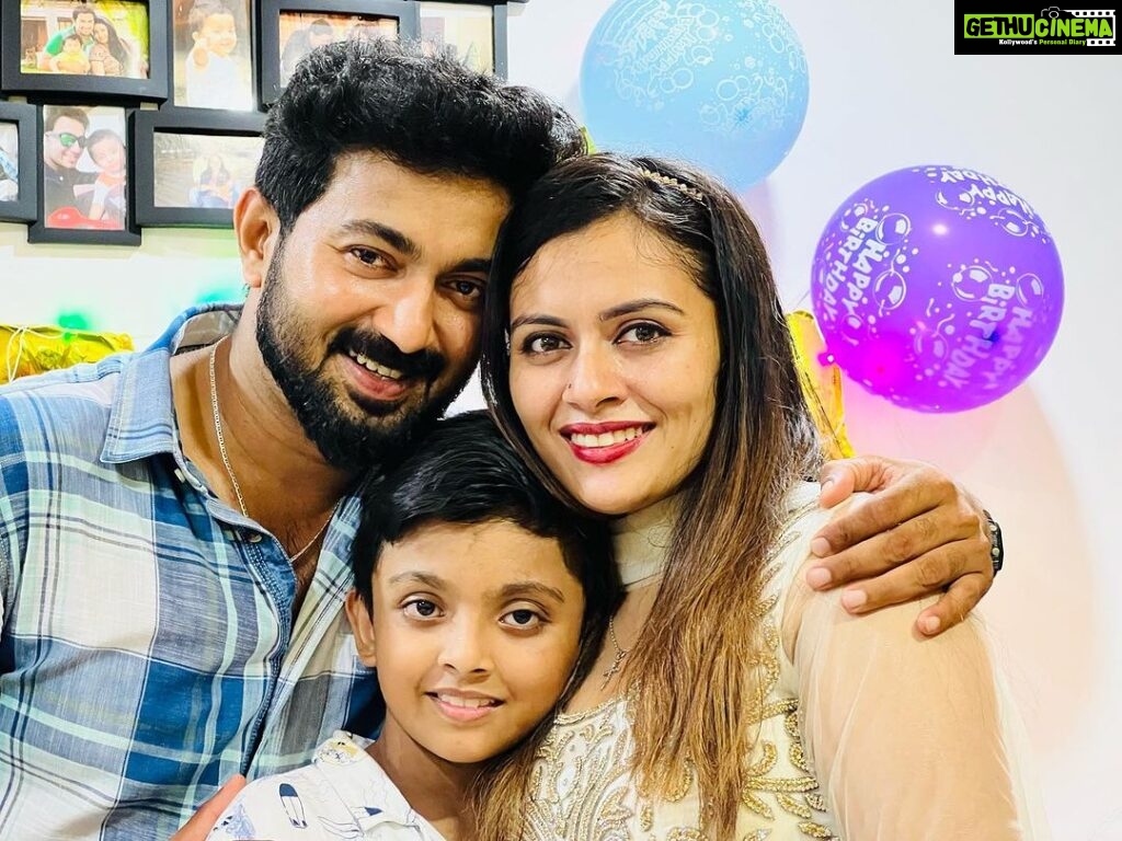 Dhanya Mary Varghese Instagram - It was such a blessed moment to celebrate our Johan’s birthday with all our loved ones. Thank God for all the blessings and happiness showered in our life. Thank you dears for being with us as a family. Thank you @jayakrishnan_kichujk for these nice clicks.❤🙏 #johnjacob #dhanyamaryvarghese #actor #actress #lifewithjod #birthday #happybirthday #birthdaycelebration #happiness