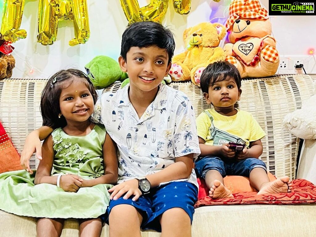 Dhanya Mary Varghese Instagram - It was such a blessed moment to celebrate our Johan’s birthday with all our loved ones. Thank God for all the blessings and happiness showered in our life. Thank you dears for being with us as a family. Thank you @jayakrishnan_kichujk for these nice clicks.❤🙏 #johnjacob #dhanyamaryvarghese #actor #actress #lifewithjod #birthday #happybirthday #birthdaycelebration #happiness