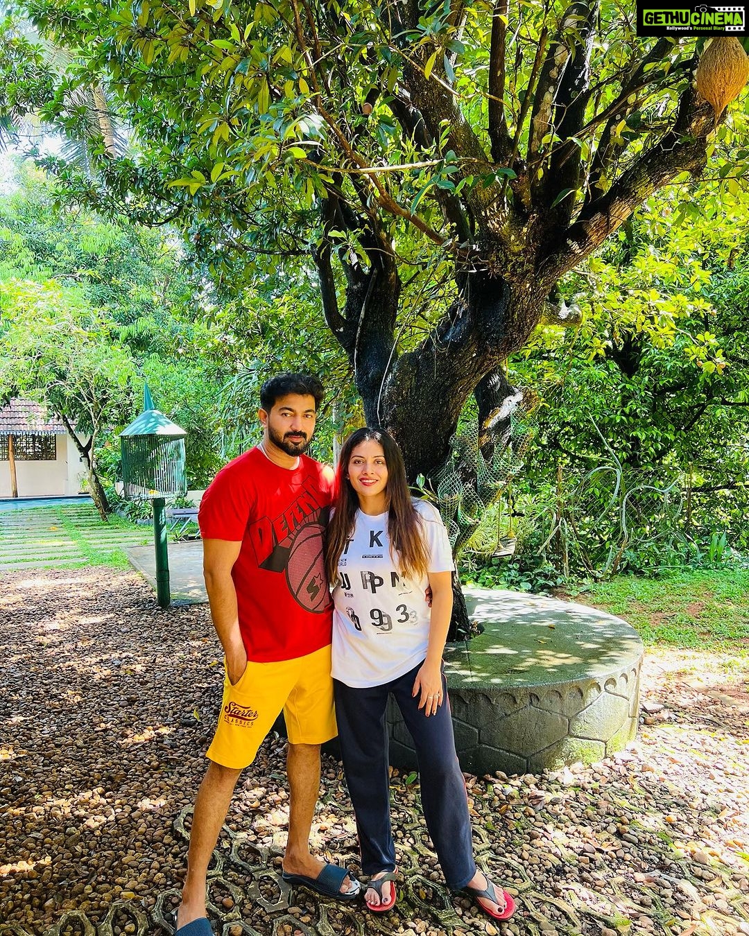 Dhanya Mary Varghese - 8.8K Likes - ❤️
#johnjacob #dhanyamaryvarghese #lifewithjod #actors #couple