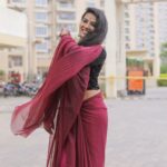 Dhivya Duraisamy Instagram - Happy diwali❤ Pc @flashbaack_photo