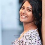 Dhivya Duraisamy Instagram - உன்ன பாத்தா கண்ணு ஊறுதே… கட்டமாகுதே… புத்தி மாறியே சத்தம் போடுதே… ஓஓ…! 😍 Happy Birthday Actress @dhivya__duraisamy Have Great Year 💐 #tamil #actress #dhivya #dhivyadhuraisamy #vazhai #birthday #birthdaywishes #birthdaypost #Rednool