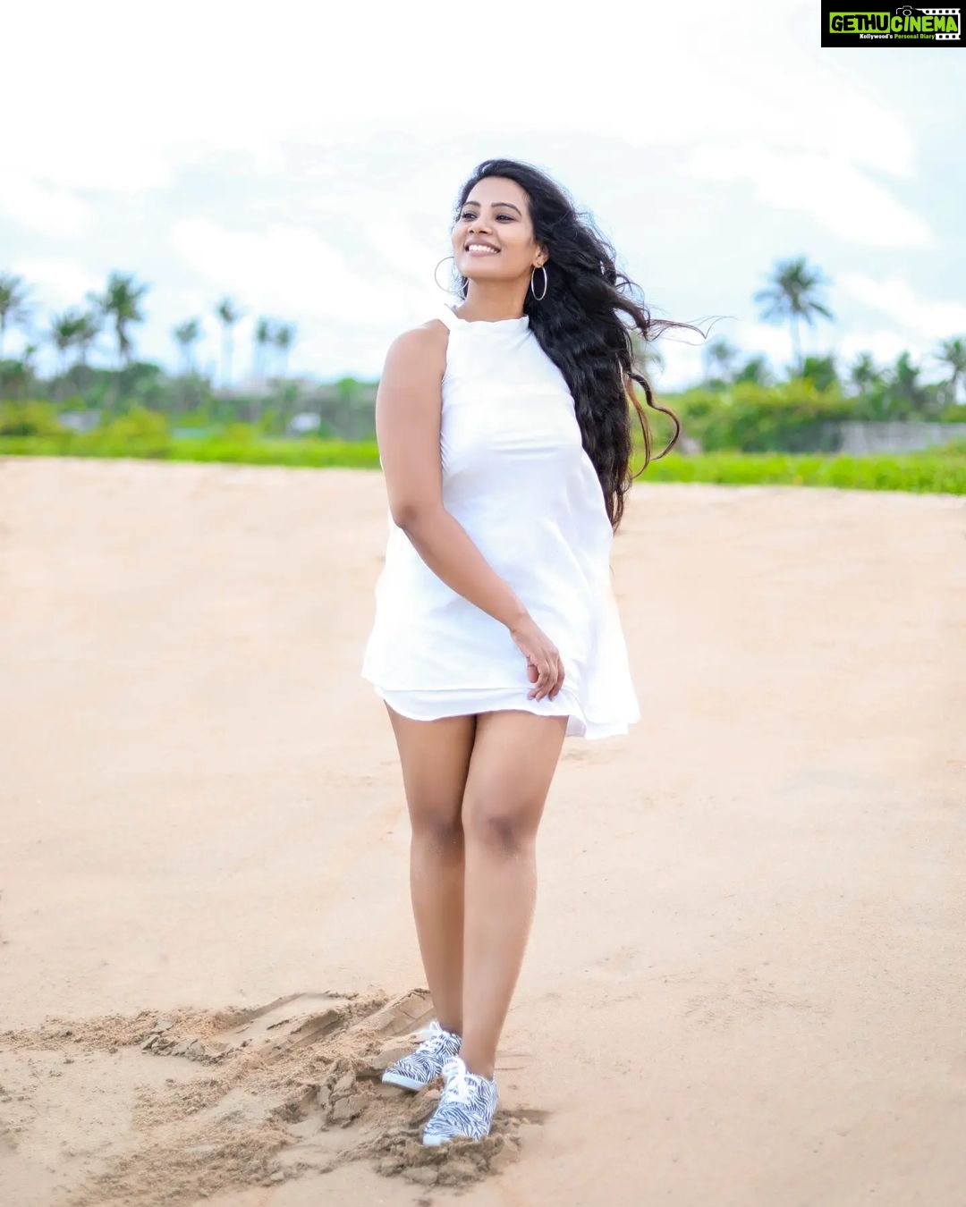 Dhivya Duraisamy Instagram - 🤍🤍 Costume @designed_by_sindhu Pc @evidencemaker Retouch @sabu.dxb
