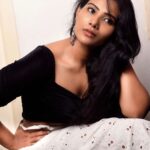 Dhivya Duraisamy Instagram - Pc @evidencemaker Costume @radzstylism