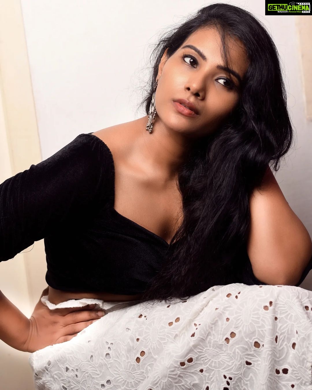 Dhivya Duraisamy Instagram - Pc @evidencemaker Costume @radzstylism
