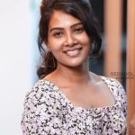 Dhivya Duraisamy Instagram - உன்ன பாத்தா கண்ணு ஊறுதே… கட்டமாகுதே… புத்தி மாறியே சத்தம் போடுதே… ஓஓ…! 😍 Happy Birthday Actress @dhivya__duraisamy Have Great Year 💐 #tamil #actress #dhivya #dhivyadhuraisamy #vazhai #birthday #birthdaywishes #birthdaypost #Rednool