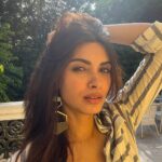 Diana Penty Instagram - Ever been slapped in the face by an earring? Swipe for more…