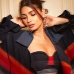 Diana Penty Instagram – When life gets blurry, adjust your focus. Or don’t ☺️ 

Outfit: @saakshakinni 
Bag: @celine @myalmari_ 
Styling: @namitaalexander 
Glam: @shraddhamishra8 
Shot by: @shivamguptaphotography
