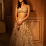 Diana Penty Instagram - Saawariya🤍🤎 In this beautiful creation by @gopivaiddesigns for #WeddingDiariesByHilton. Can’t get enough of it 😍 @doubletreebyhilton @oneinfinite_ @shyamnz Makeup: @vardannayak Hair: @hairstories_byseema Photograhper: @ishanzaka