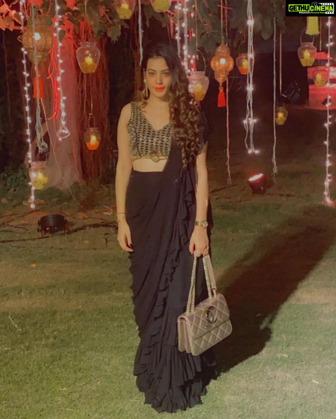 Diksha Panth Instagram - Diwali bash 2021β₯οΈ Outfit @arka_by_divya_kanigalupula π #explore #explorepage #exploremore #trending #trend #instagram #instagood #instadaily #instafood #instamood #instamoment #instafashion #hyderabad #dikshapanth #deekshapanth