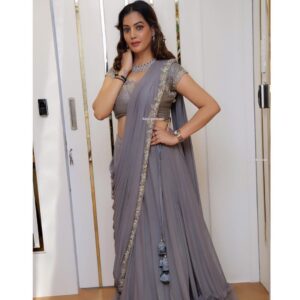 Diksha Panth Instagram - You may never be good enough for everybody, but you will always be the best for somebody😀♥️ #swipeleft 

Jewellery @shivraj_jewellers 
Outfit @arka_by_divya_kanigalupula 
Event @marksmediacommunications