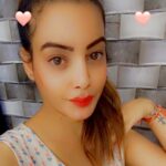 Diksha Panth Instagram - Let only the good vibes enter your delicate soul☺️ #love #peace #loyalty #berealbetrue #deekshapanth