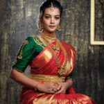 Diksha Panth Instagram - Happiness is in the air, it’s Diwali everywhere, let’s show some love, care and wish everyone out there... शुभ दीपावली♥️ PC : @whoisindrasena MUA @wow_bridal_studio STYLING @style_up_with_srushti SAREE @srikrishnasilk JEWELLERY @saikrishna_fashion_jewellery LOCATION @themoiraworld