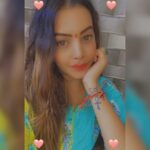 Diksha Panth Instagram - A strong soul with soft heart☺️ swipe left 👈 #love #peace #loyalty #berealbetrue #deekshapanth