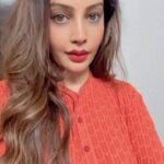 Diksha Panth Instagram - Aren’t Bloopers cute sometimes 🙈 @joshapp.telugu @officialjoshapp