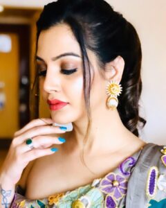 Diksha Panth Instagram - Keep putting out good. It will come back to you tenfold in unexpected ways♥️ MUA : @glossy_touchh 
Hair : @jawedhabibkanuru 
#love #peace #loyalty #berealbetrue #deekshapanth