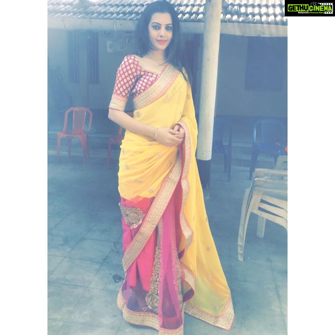 Diksha Panth Instagram - Posting on much requests😊 . . . . . #explore #explorepage #exploremore #trending #trend #instagram #instagood #instadaily #instafood #instamood #instamoment #instafashion #hyderabad #dikshapanth #deekshapanth #love #peace #loyalty Bhadrachalam