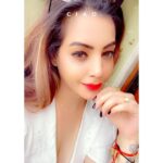 Diksha Panth Instagram - For the love of white 🤍 instalike #follow #instagram #followme #instadaily #dikshapanth #love #tollywood #southactress #deekshapanth #instalike #explorepage✨