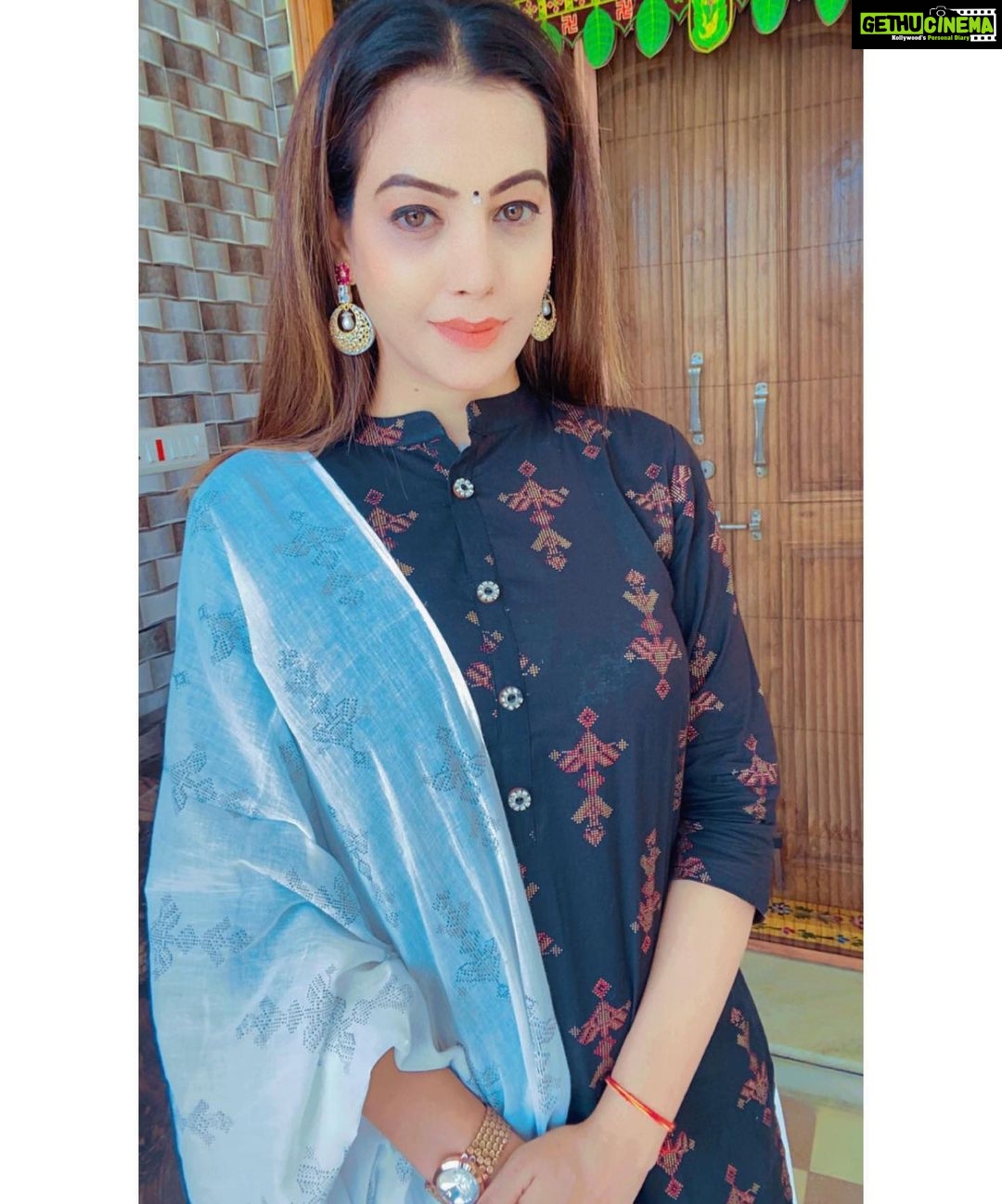 Diksha Panth Instagram - Happy Akshaya Tritiya 🕉🙏