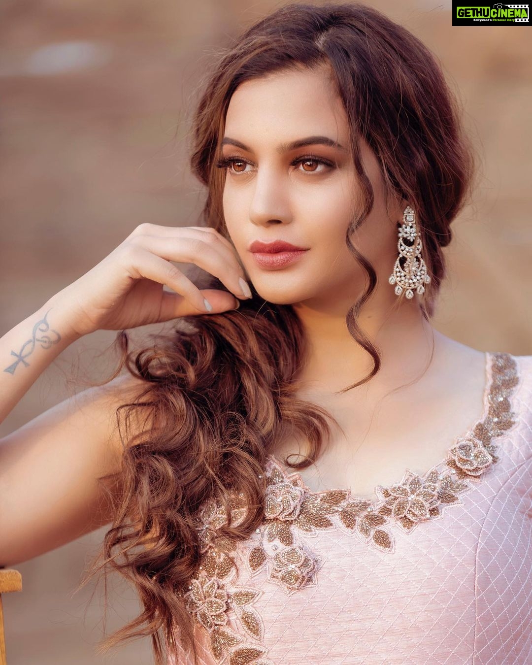 Diksha Panth Instagram - Your growth owes no one an explanation😎 PC 📸 @koolsoumo Outfit👗 @design.cottage MUA💄 @make_over_by_teju/ @makeupstories_by_sameera Shoot assisted by💡@seshpakala BTS🎥@jaideepsonaphotography Studio Rangasthalam