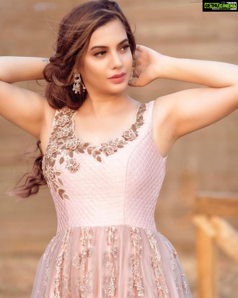 Diksha Panth Instagram - Its’s that heart of gold, & stardust soul that makes you beautiful♥️ PC 📸 @koolsoumo Outfit👗 @design.cottage MUA💄 @make_over_by_teju @makeupstories_by_sameera Shoot assisted by💡 @seshpakala BTS 🎥 @jaideepsonaphotography Studio Rangasthalam
