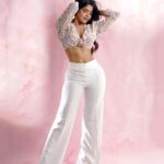 Divya Bharathi Instagram - I love love….🤍 📸 @frames_by_nithin Mua @jiyamakeupartistry Hair @mani_stylist_