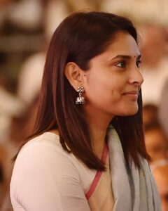 Divya Spandana Instagram - To the One who put the smile back on my face, who taught me to see the world with kind eyes in the most gentle way- Happy Happy Birthday @rahulgandhi 🤗🤗🌻🌻♥️♥️