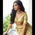 Dushara Vijayan Instagram – Shot by : @anitakamaraj 
Jewellery : @nacjewellers 
Outfit : @savinidii_official 
Hairstylist : @puii_c_ammy 
.
.
.
#indianportraits #raw #lehenga #regal #instadaily #artist #ootd #indian #indianoutfit #indiaclicks #photo #photographer