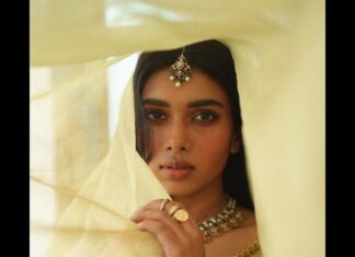 Dushara Vijayan Instagram - Shot by : @anitakamaraj Jewellery : @nacjewellers Outfit : @savinidii_official Hairstylist : @puii_c_ammy . . . #indianportraits #raw #lehenga #regal #instadaily #artist #ootd #indian #indianoutfit #indiaclicks #photo #photographer