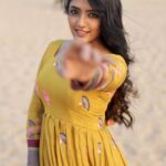 Eesha Rebba Instagram - Take me to the beach 💛