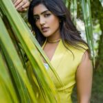 Eesha Rebba Instagram - Weekend ready✨ Styling : @reshma_stylist Outfit-@papzclothing Pics @tdf.thedreamfilmer Makeup @venkateshparam Hair @koduruamarnath