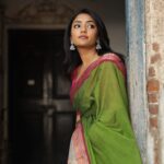 Eesha Rebba Instagram - ఎదురు చూస్తున్న…💚