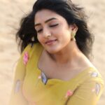 Eesha Rebba Instagram - Take me to the beach 💛
