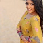 Eesha Rebba Instagram - Take me to the beach 💛