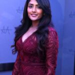 Eesha Rebba Instagram - ♥️ Makeup : @venkateshparam Hair : Raju
