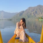 Elli AvrRam Instagram – #grateful Another dream come true❤️ What’s life if we don’t dream? And what’s life if we don’t go for our dreams? Small or big, doesn’t matter, but I do believe dreaming, keeps the heart alive🙏

#keepdreaming #stayalive #india #kashmir #srinagar #elliavrram #yourstruly #indiawithelli